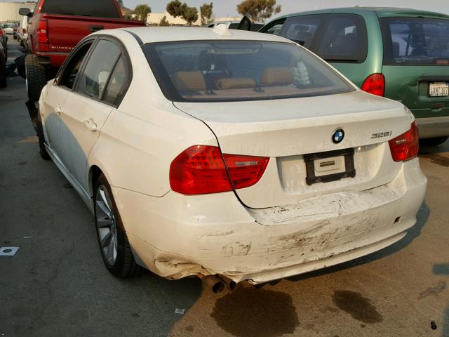 WBAPH5G50BNM71977 - 2011 BMW 328 I SULE WHITE photo 3