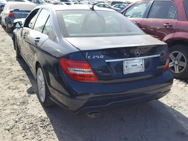 WDDGF4HB0DA775947 - 2013 MERCEDES-BENZ C 250 BLUE photo 3