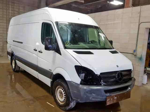 WD3PE8CB0C5704146 - 2012 MERCEDES-BENZ SPRINTER 2 WHITE photo 1