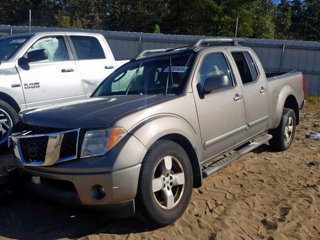 1N6AD09U97C440741 - 2007 NISSAN FRONTIER C TAN photo 2