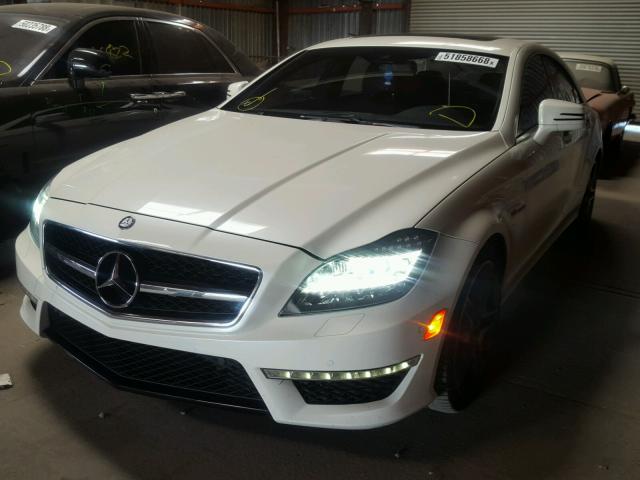 WDDLJ7EB0CA024137 - 2012 MERCEDES-BENZ CLS 63 AMG WHITE photo 2