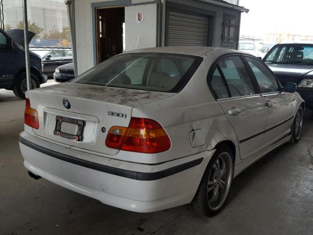 WBAEV53432KM23503 - 2002 BMW 330 I WHITE photo 4