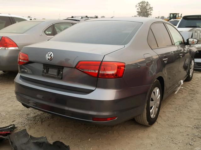 3VW2K7AJXFM322361 - 2015 VOLKSWAGEN JETTA BASE CHARCOAL photo 4