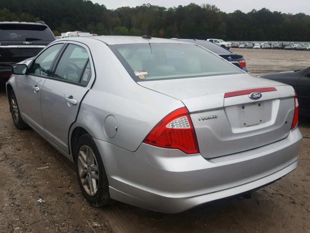 3FAHP0GA6CR138665 - 2012 FORD FUSION S SILVER photo 3