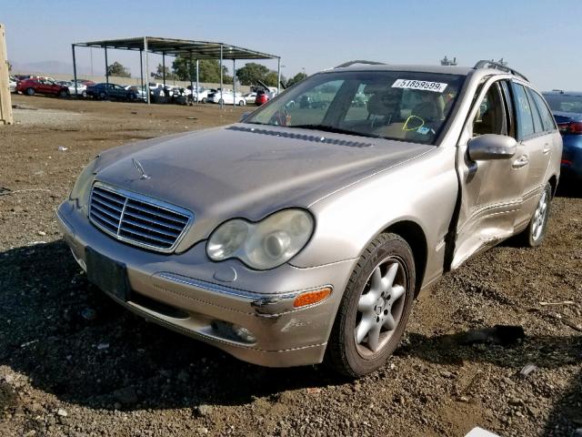 WDBRH81J23F376558 - 2003 MERCEDES-BENZ C 240 SPOR GOLD photo 2