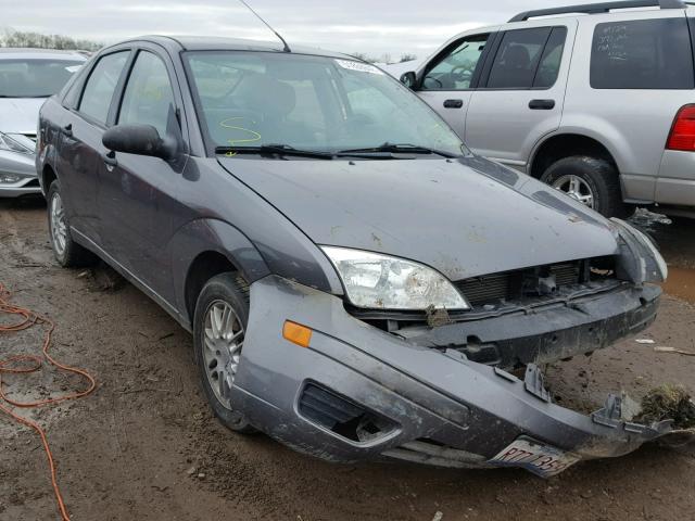 1FAHP34N37W276059 - 2007 FORD FOCUS ZX4 GRAY photo 1