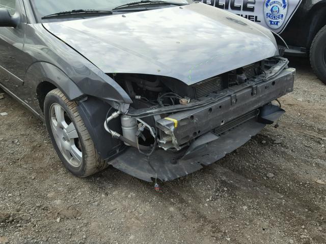 3FAHP37N95R122760 - 2005 FORD FOCUS ZX5 GRAY photo 10