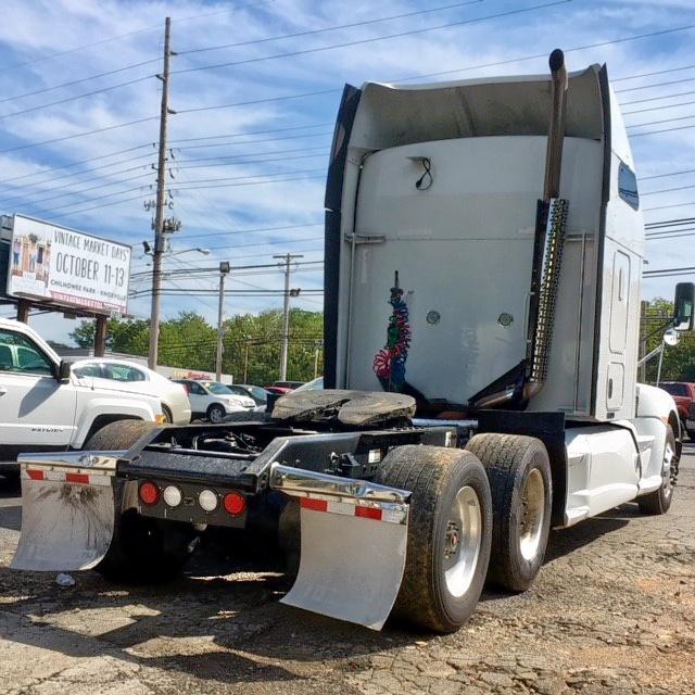 1XKAAP9X1DJ362613 - 2013 KENWORTH CONSTRUCTI WHITE photo 4