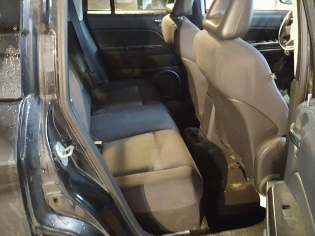 1J4FF47B29D105565 - 2009 JEEP COMPASS SP შავი ფოტო 6