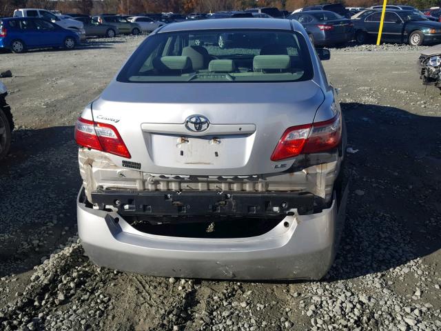 4T1BE46K27U141077 - 2007 TOYOTA CAMRY SILVER photo 9