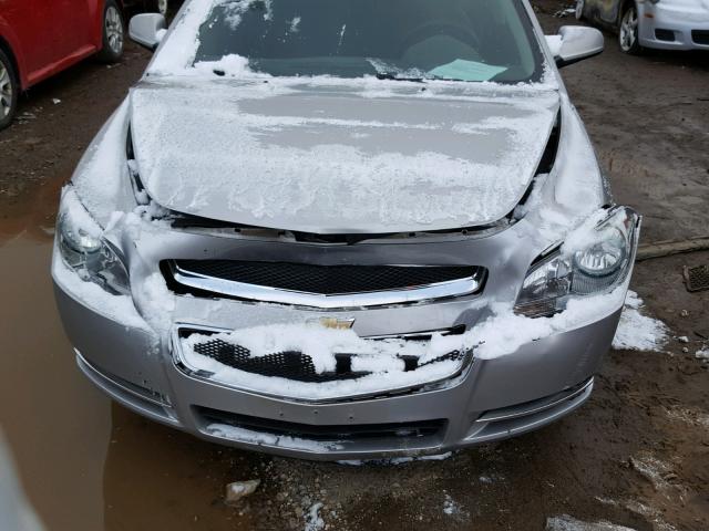 1G1ZH57B28F290098 - 2008 CHEVROLET MALIBU 1LT SILVER photo 9