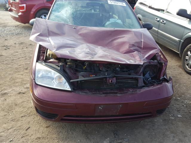 1FAFP34NX7W107308 - 2007 FORD FOCUS ZX4 MAROON photo 9