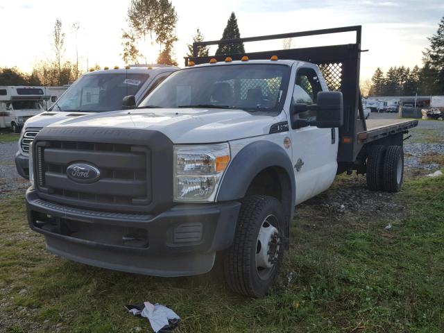 1FDUF5GT4CEB08153 - 2012 FORD F550 SUPER WHITE photo 2