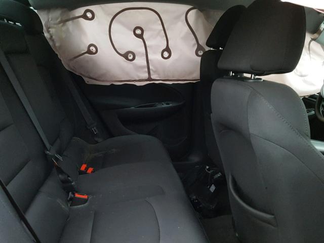 1G1ZE5ST6HF104779 - 2017 CHEVROLET MALIBU LT WHITE photo 6