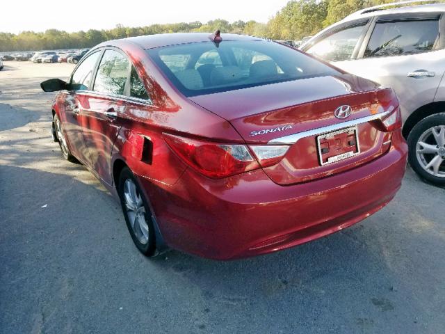 5NPEC4AC3BH121124 - 2011 HYUNDAI SONATA SE RED photo 3