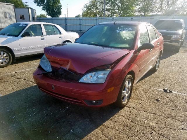 1FAHP34N85W284722 - 2005 FORD FOCUS ZX4 RED photo 2