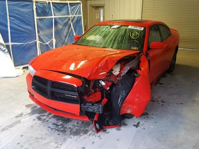 2C3CDXJG3EH335086 - 2014 DODGE CHARGER SX RED photo 2