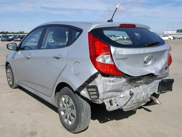 KMHCT5AE5GU248268 - 2016 HYUNDAI ACCENT SE SILVER photo 3