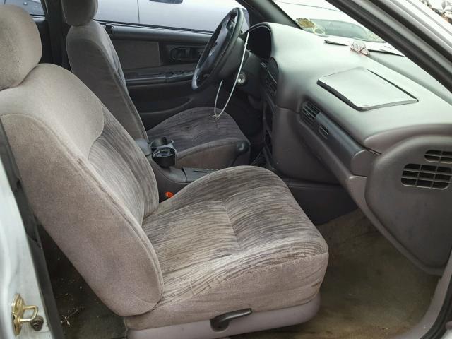 1B3HD46F5TF111883 - 1996 DODGE INTREPID GRAY photo 5