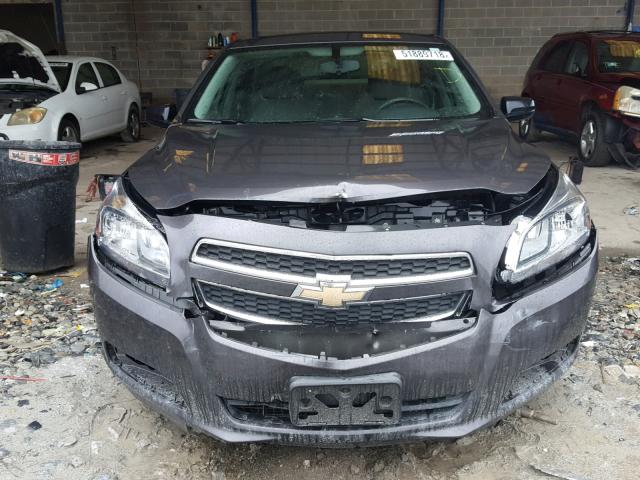 1G11B5SA7DF337617 - 2013 CHEVROLET MALIBU LS 灰色 照片 9