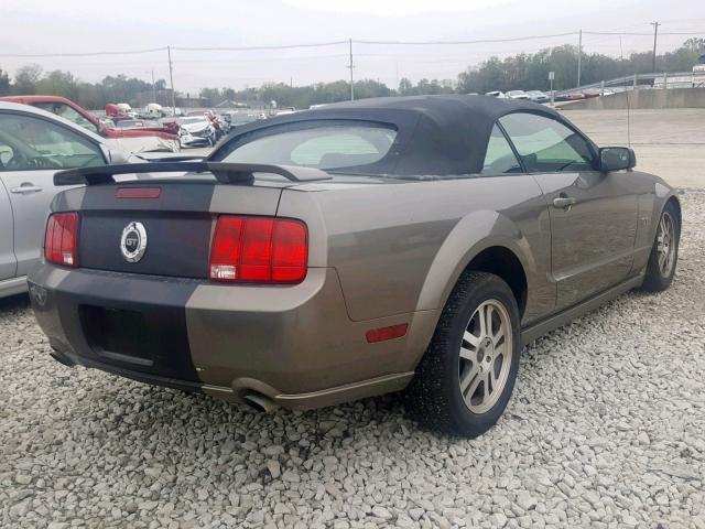 1ZVHT85H355256647 - 2005 FORD MUSTANG GT GRAY photo 4