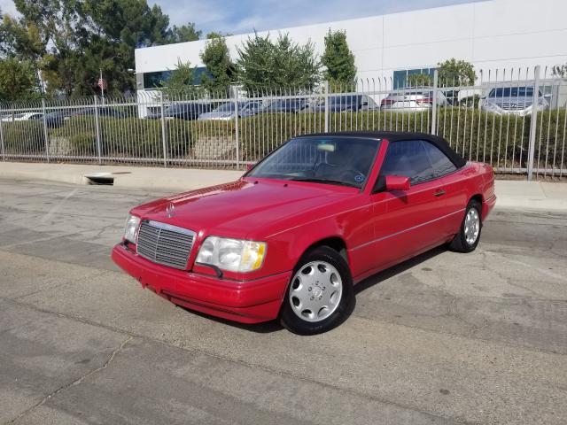 WDBEA66E9RC036983 - 1994 MERCEDES-BENZ E 320 RED photo 1