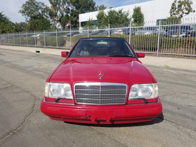 WDBEA66E9RC036983 - 1994 MERCEDES-BENZ E 320 RED photo 2