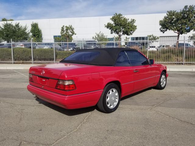 WDBEA66E9RC036983 - 1994 MERCEDES-BENZ E 320 RED photo 4