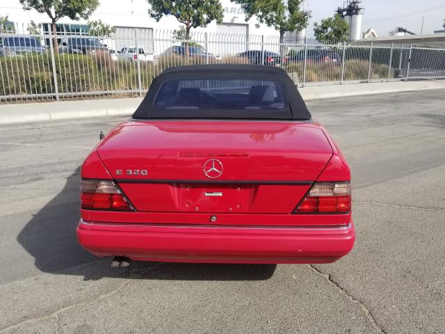 WDBEA66E9RC036983 - 1994 MERCEDES-BENZ E 320 RED photo 5