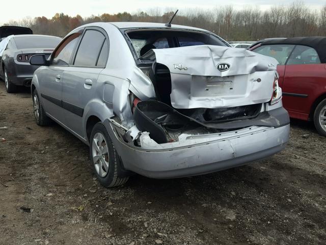 KNADE123186393433 - 2008 KIA RIO BASE SILVER photo 3