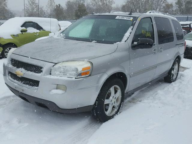 1GNDV33L35D206558 - 2005 CHEVROLET UPLANDER L SILVER photo 2