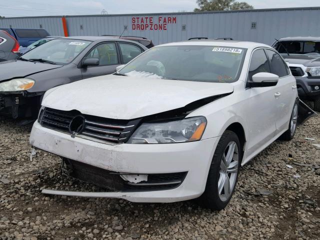 1VWBS7A32EC065892 - 2014 VOLKSWAGEN PASSAT SE WHITE photo 2