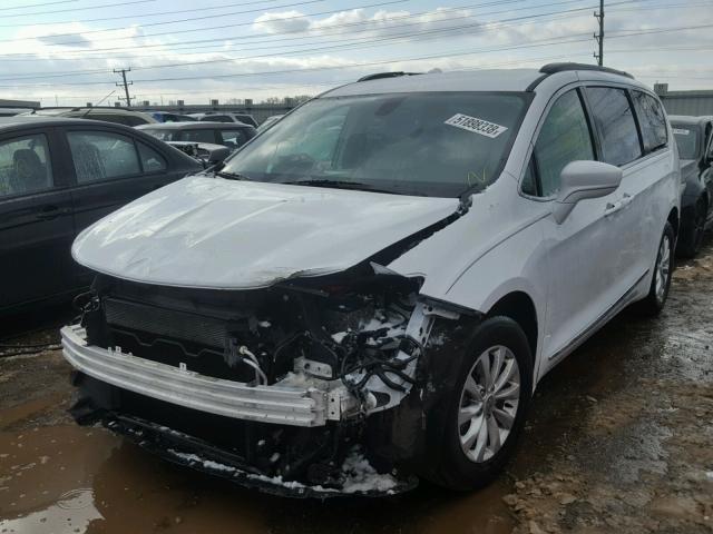 2C4RC1BG8HR616111 - 2017 CHRYSLER PACIFICA T WHITE photo 2