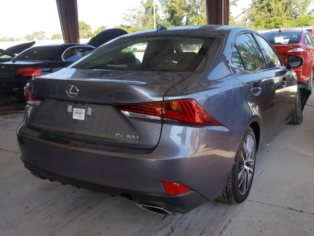 JTHBA1D20J5081124 - 2018 LEXUS IS 200T GRAY photo 4