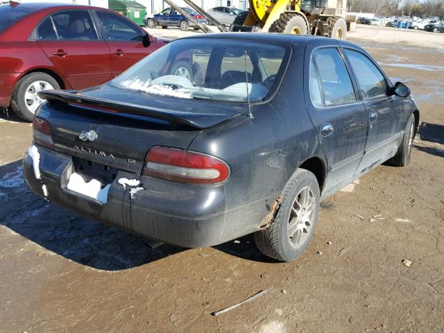 1N4BU31D8TC136286 - 1996 NISSAN ALTIMA XE BLACK photo 4