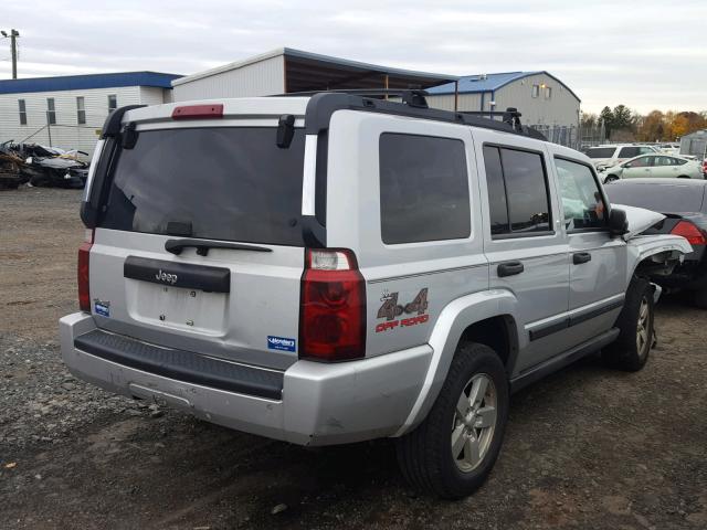 1J8HG48K96C293716 - 2006 JEEP COMMANDER SILVER photo 4