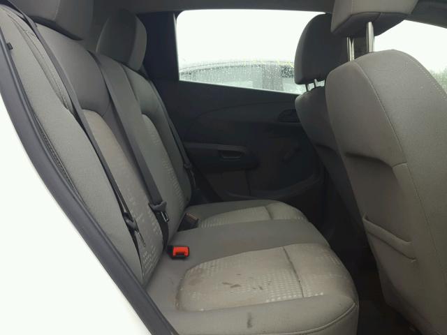 1G1JA6SH2F4165615 - 2015 CHEVROLET SONIC LS 白色 照片 6