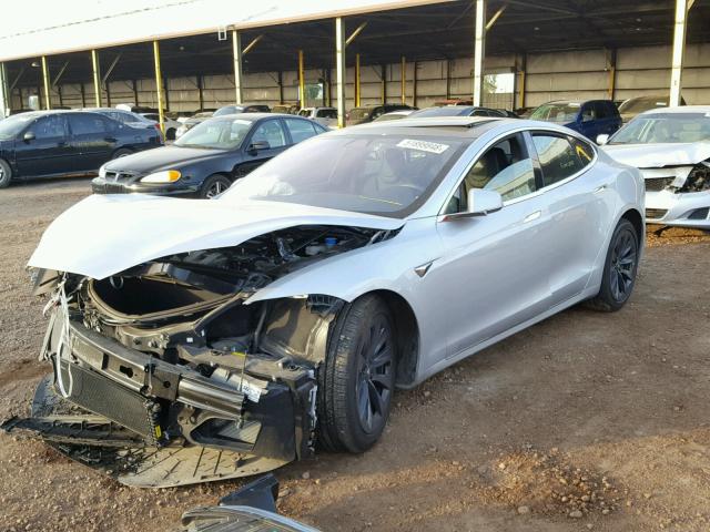 5YJSA1E21JF252624 - 2018 TESLA MODEL S SILVER photo 2