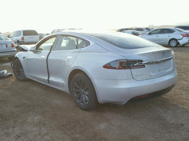 5YJSA1E21JF252624 - 2018 TESLA MODEL S SILVER photo 3