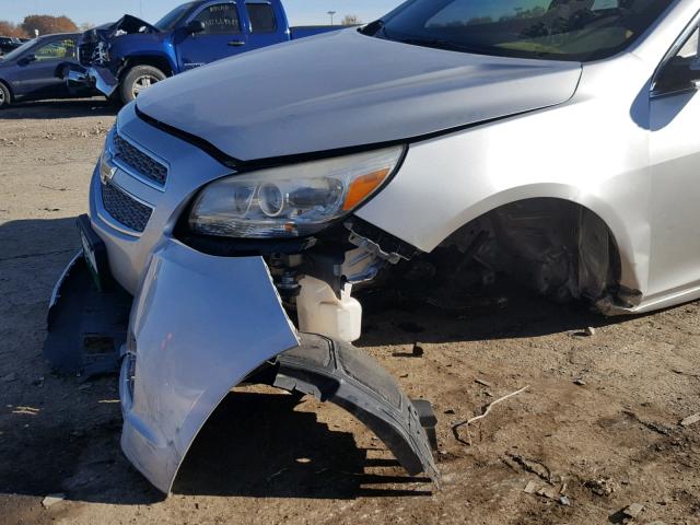 1G11H5SA5DF303951 - 2013 CHEVROLET MALIBU LTZ SILVER photo 9