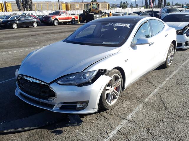 5YJSA1H12EFP39677 - 2014 TESLA MODEL S SILVER photo 2