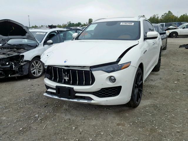 ZN661XULXHX233180 - 2017 MASERATI LEVANTE WHITE photo 2