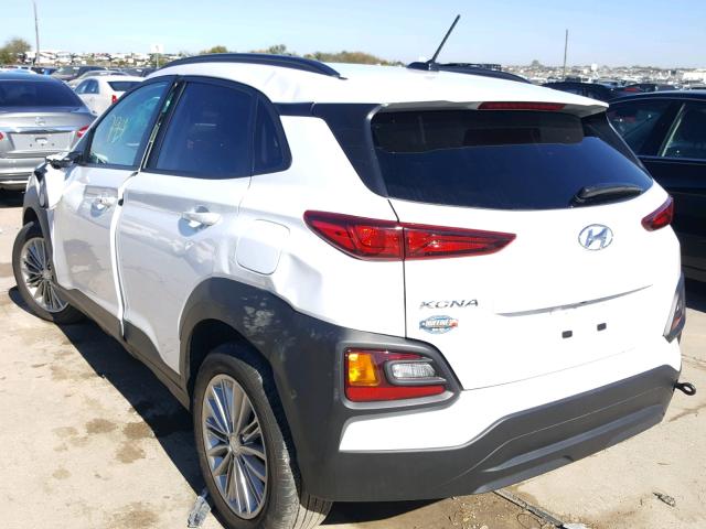 KM8K62AA0JU162856 - 2018 HYUNDAI KONA SEL WHITE photo 3