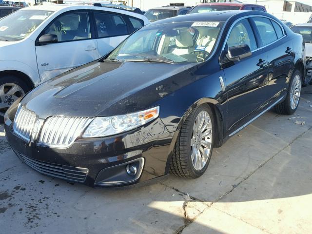 1LNHM94R19G630131 - 2009 LINCOLN MKS BLACK photo 2