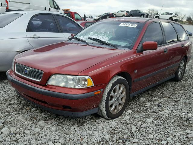 YV1VW2559YF468901 - 2000 VOLVO V40 MAROON photo 2