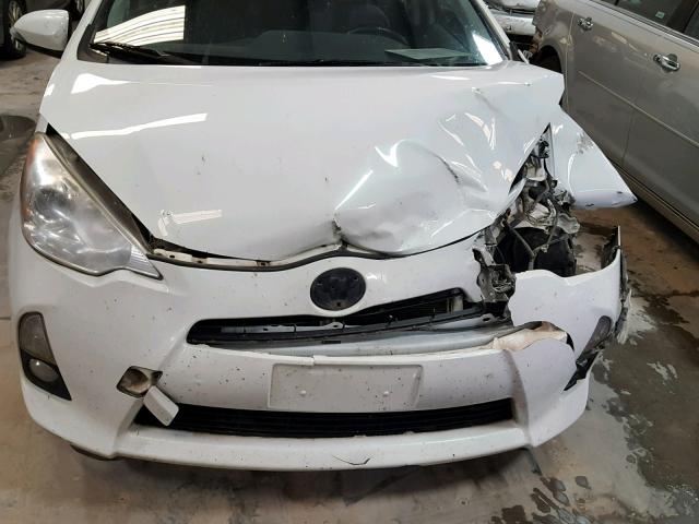 JTDKDTB36D1033204 - 2013 TOYOTA PRIUS C WHITE photo 9