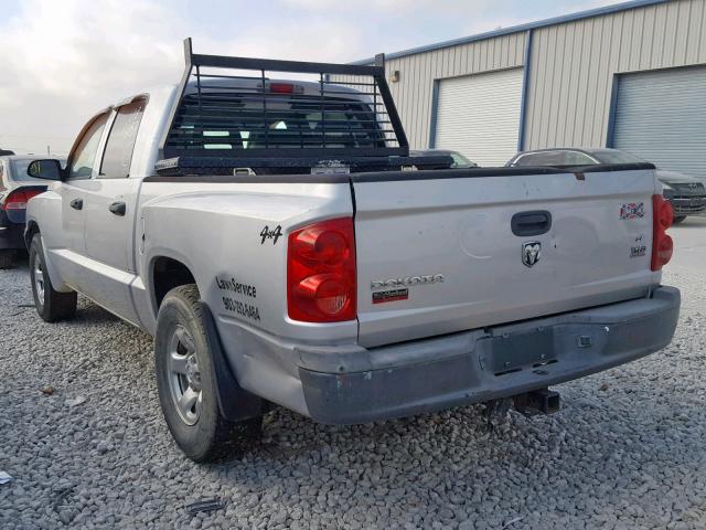 1D7HW28N65S205191 - 2005 DODGE DAKOTA QUA SILVER photo 3