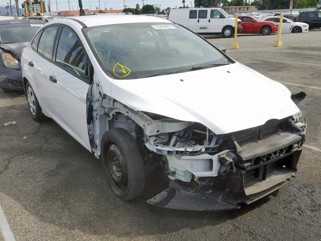 1FAHP3E20CL236506 - 2012 FORD FOCUS S WHITE photo 1