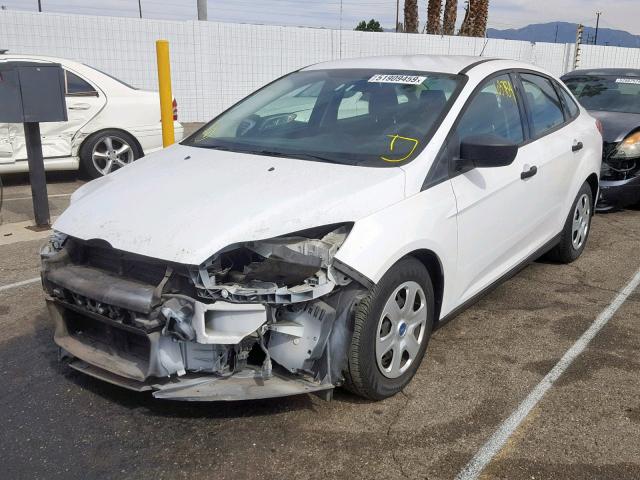 1FAHP3E20CL236506 - 2012 FORD FOCUS S WHITE photo 2