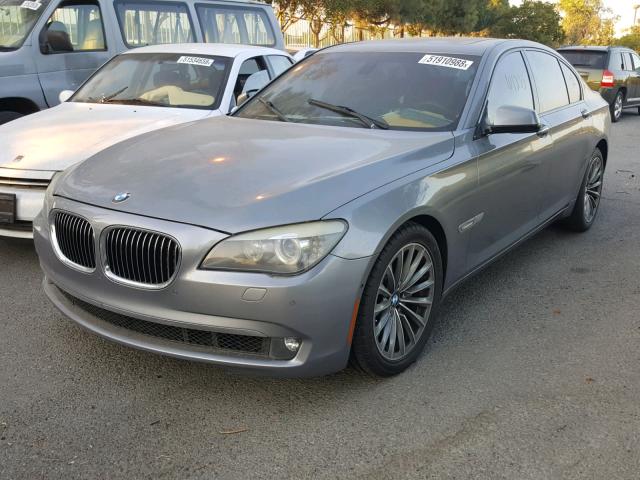 WBAKA83599CY35485 - 2009 BMW 750 I GRAY photo 2